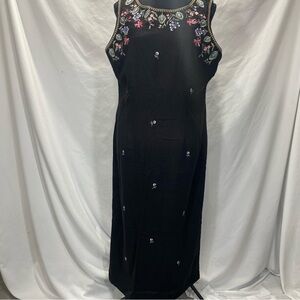 Ultra Dress New York Black Floral Embroidered Midi Dress. Size 14P. Zip back.
